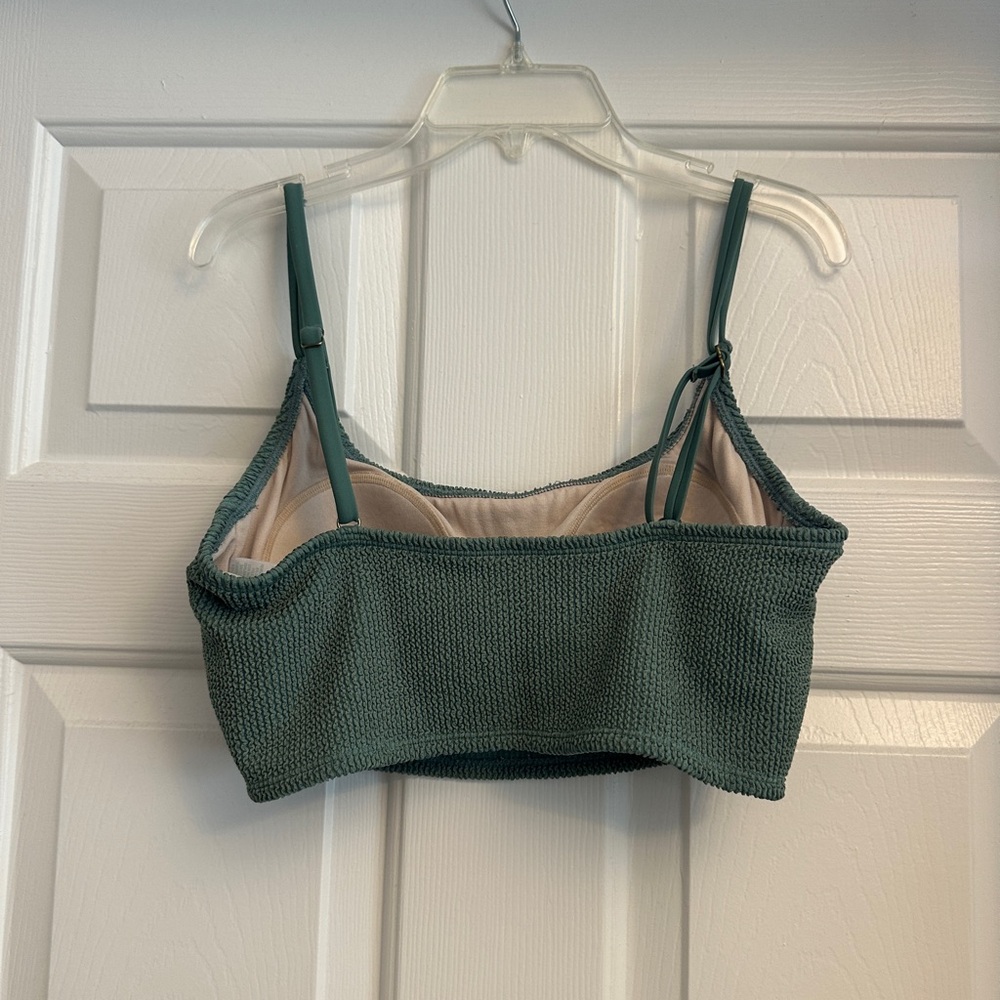 GREEN SWIM TOP - Picture 2 of 5